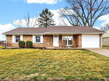 2352 Pembury Drive, Xenia, OH 45385