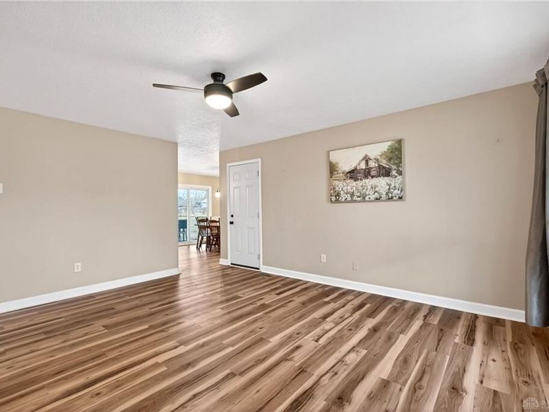 2352 Pembury Drive, Xenia, OH 45385 Photo 8