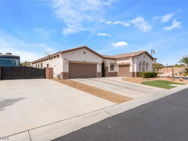 7581 Proud Meadows Street, Las Vegas, NV 89131