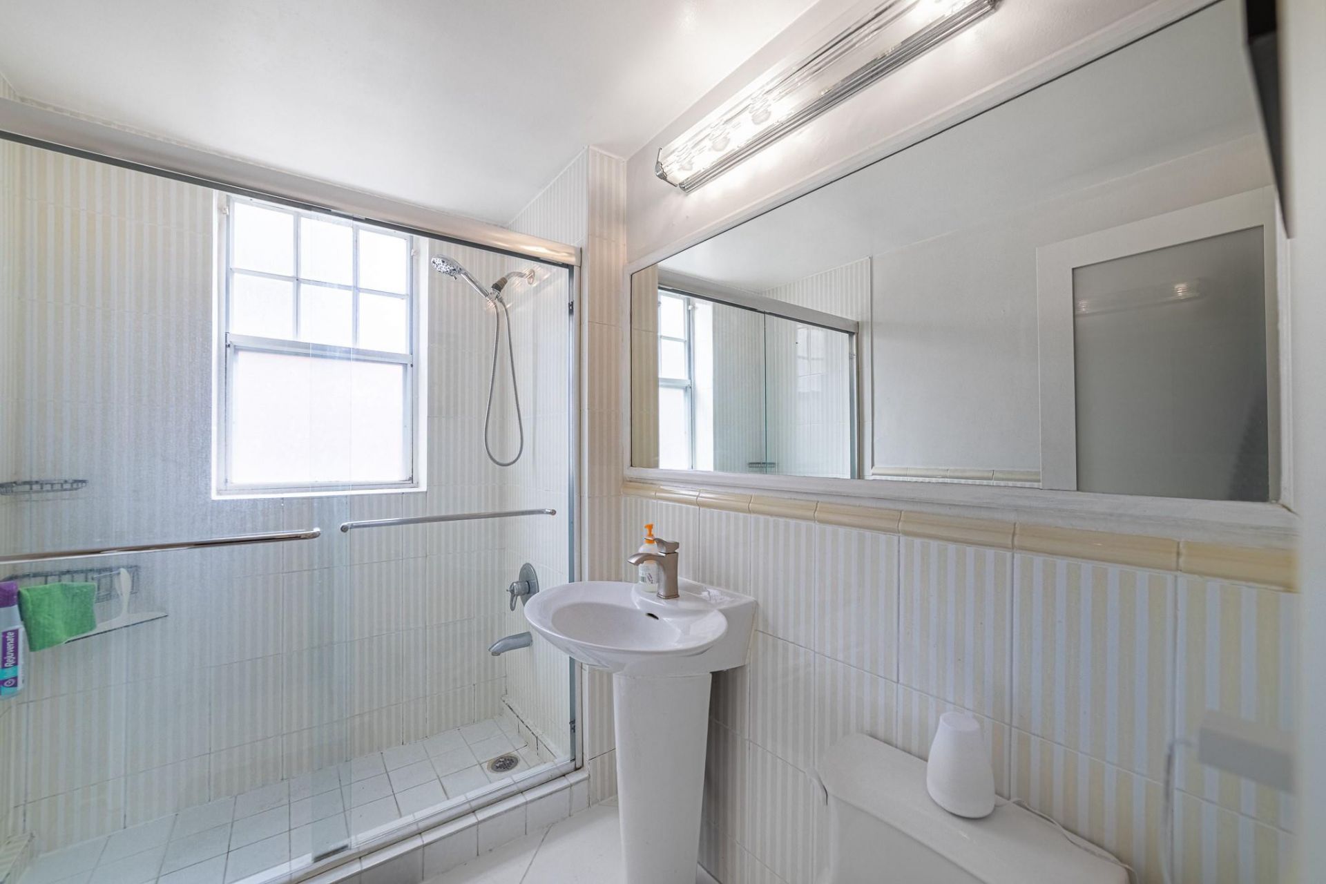 758 Meridian Avenue, Unit 8, Miami Beach, FL 33139 Photo