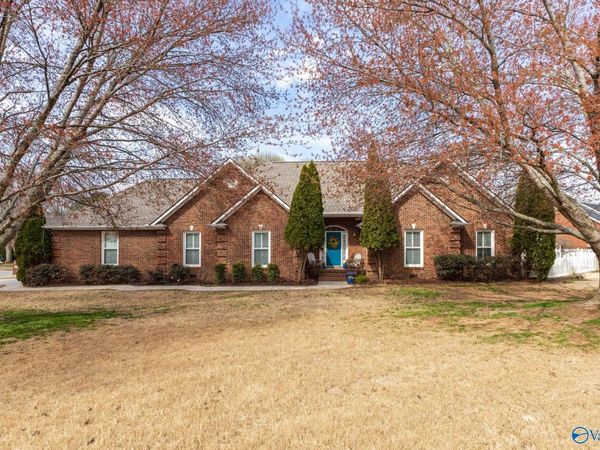 131 Silver Lake Circle, Madison, AL 35758