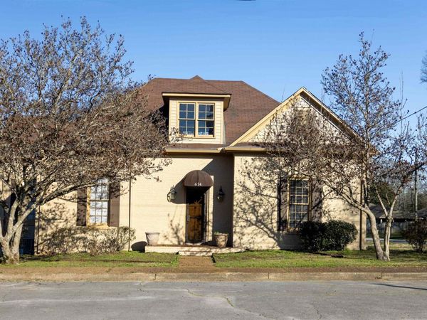 614 East Street, Moulton, AL 35650