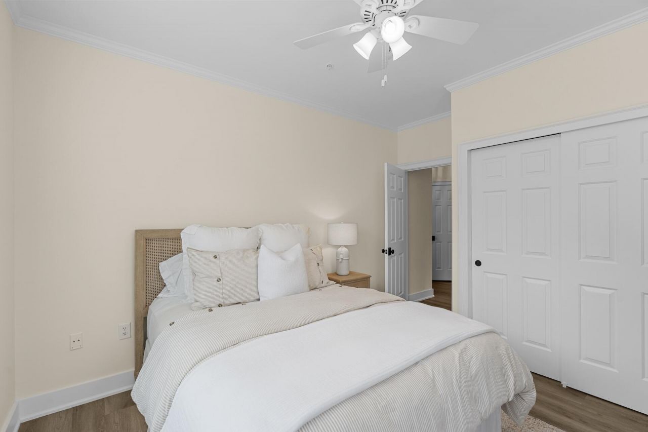 2228 Chatelain Way Photo 17