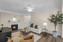 2228 Chatelain Way photo 4