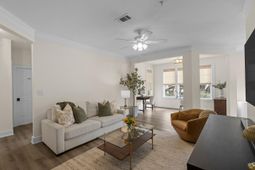 2228 Chatelain Way photo 4