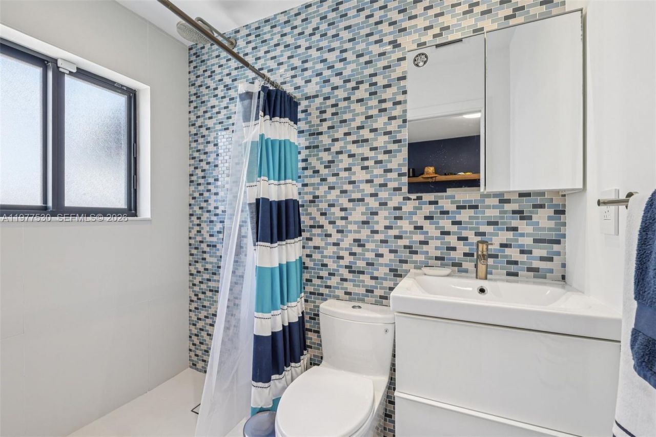 441 SW 27th Rd , Miami, FL 33129 Photo