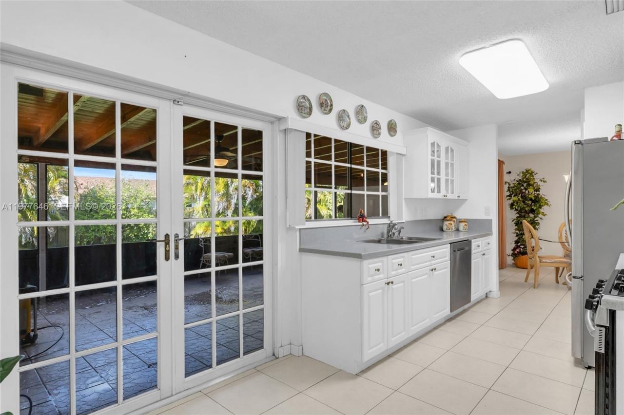 13331 SW 51st St , Miami, FL 33175 Photo