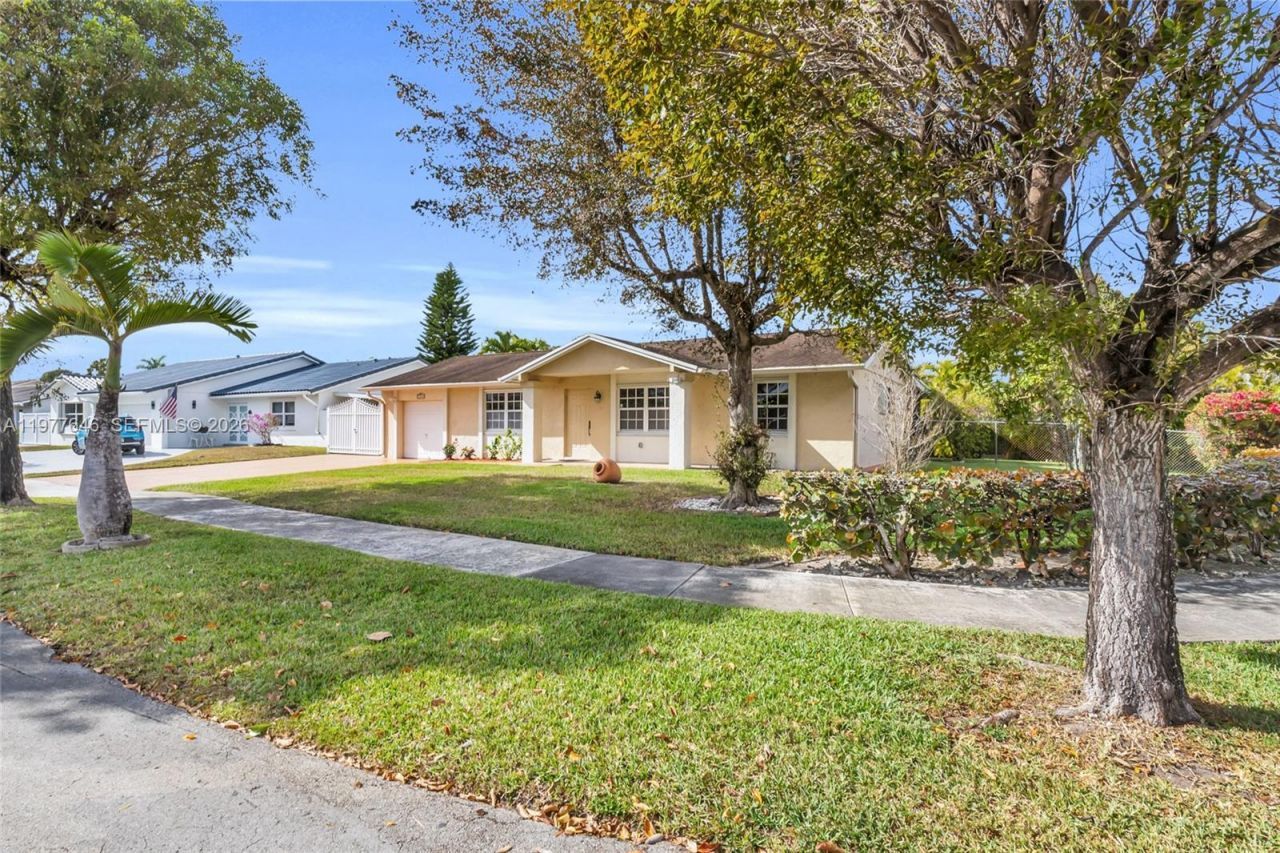 13331 SW 51st St , Miami, FL 33175 Photo