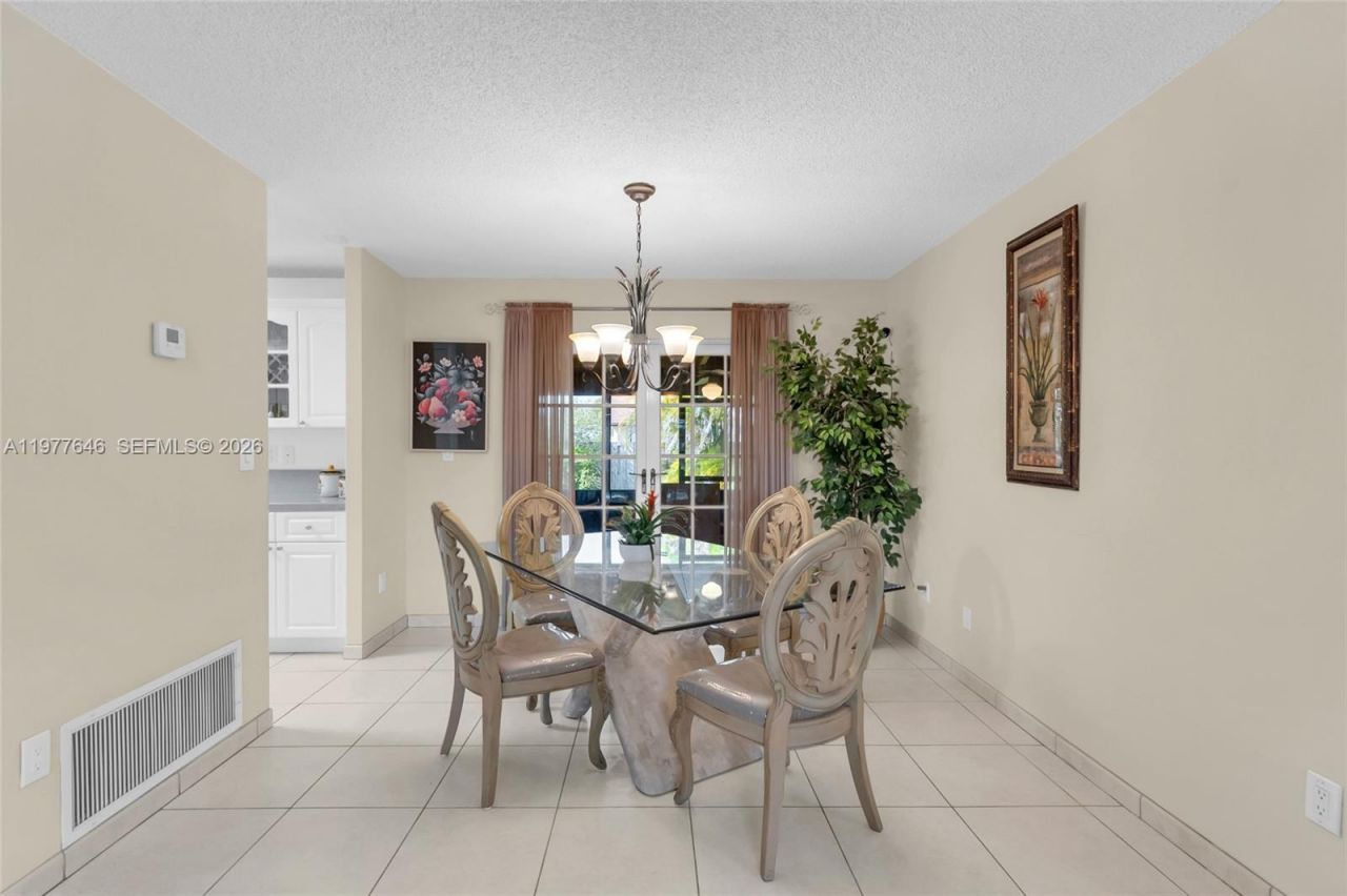 13331 SW 51st St , Miami, FL 33175 Photo