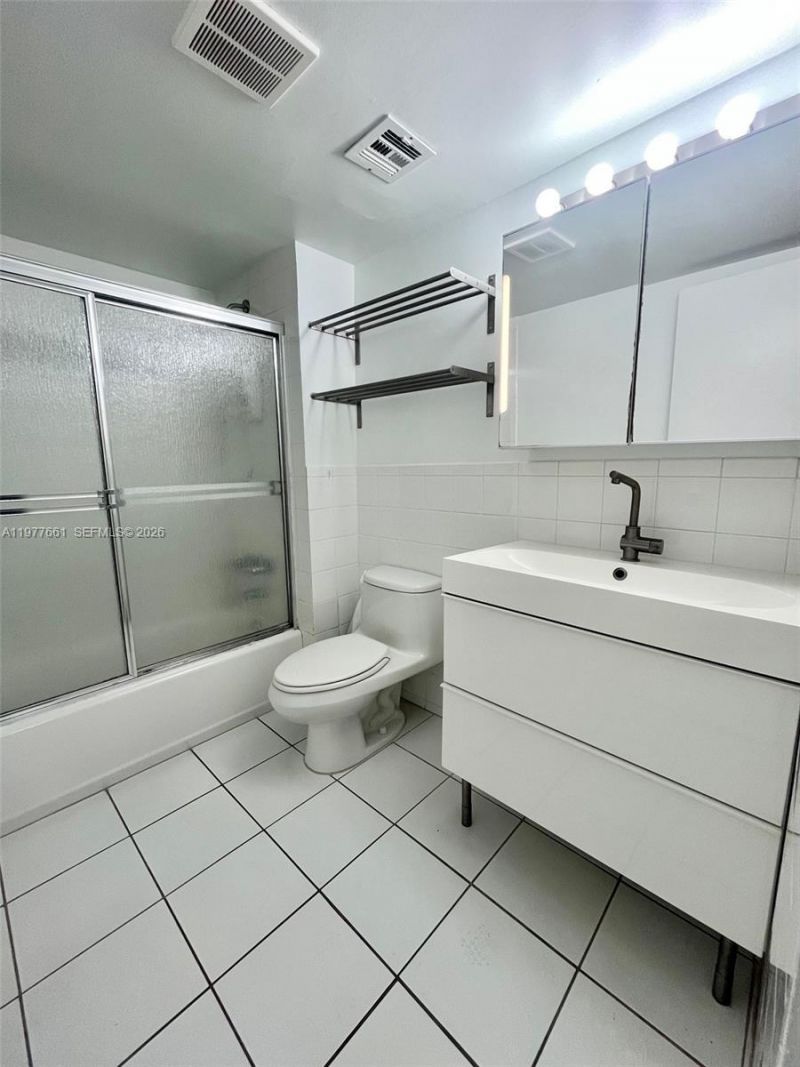 1800 NW 24th Ave, Unit 219, Miami, FL 33125 Photo