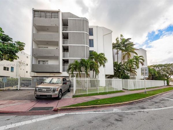 2000 Biarritz Dr , Unit 201, Miami Beach, FL 33141