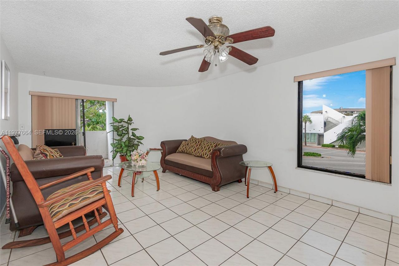 2000 Biarritz Dr , Unit 201, Miami Beach, FL 33141 Photo