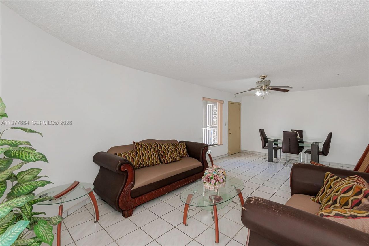 2000 Biarritz Dr , Unit 201, Miami Beach, FL 33141 Photo