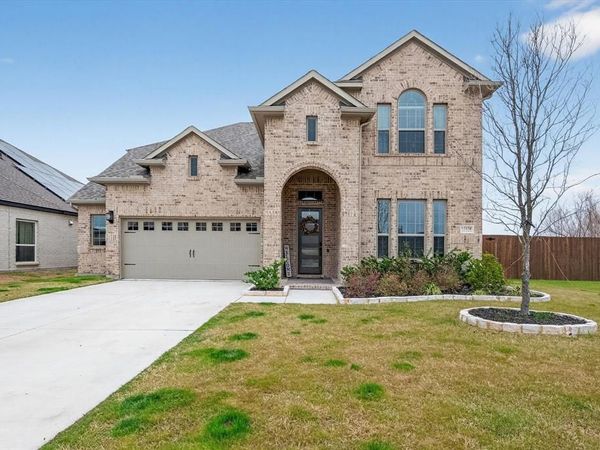 1830 Silver Birch Road, Waxahachie, TX 75165