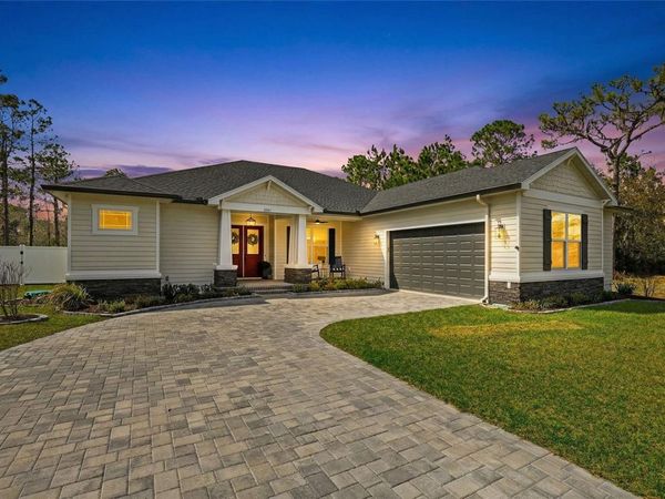 8001 WOODLEAF BOULEVARD, WESLEY CHAPEL, FL 33544