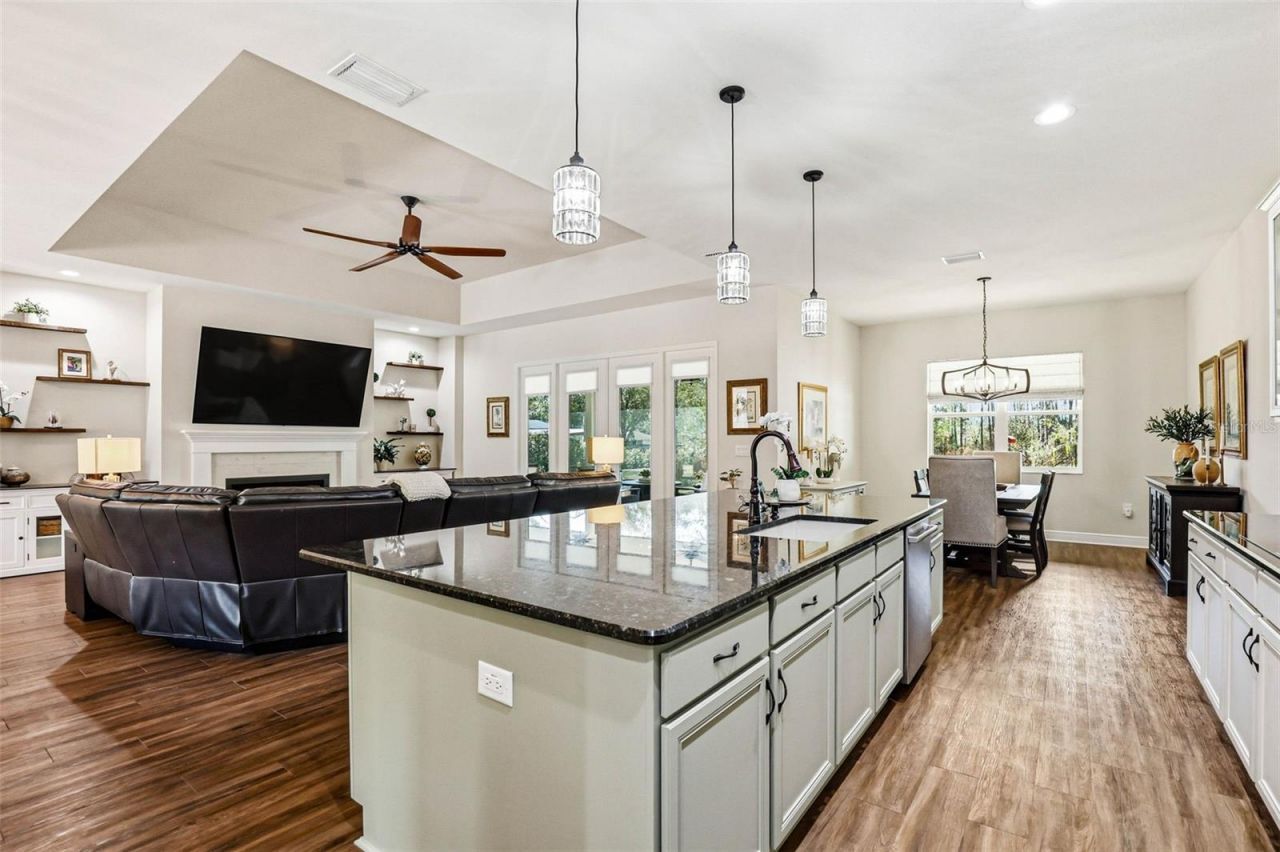 8001 Woodleaf Boulevard, Wesley Chapel, FL 33544 Photo