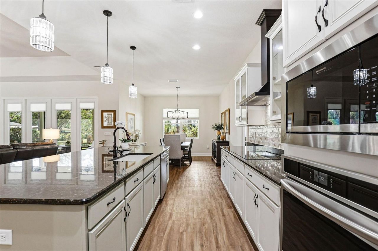 8001 Woodleaf Boulevard, Wesley Chapel, FL 33544 Photo