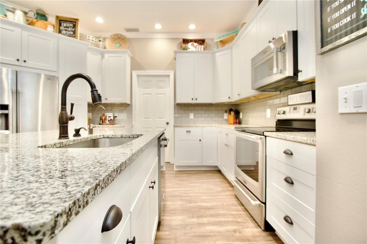 2920 Meadowood Drive, New Port Richey, FL 34655 Photo