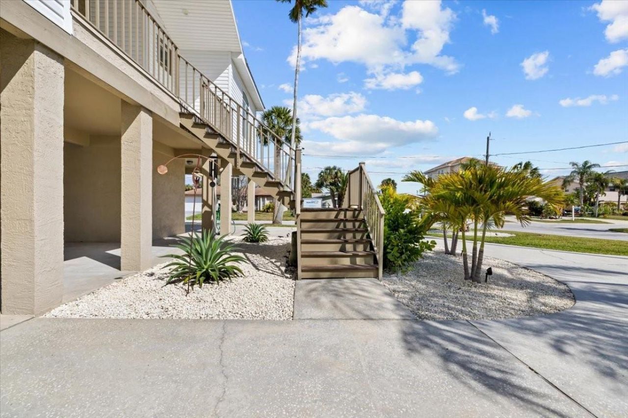 8117 Brighton Drive, Port Richey, FL 34668 Photo