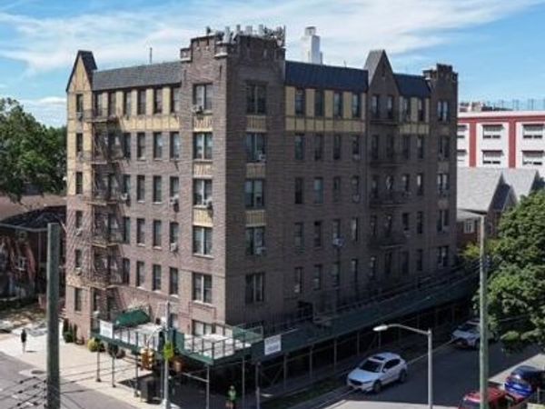 155 17 Sanford Avenue, Unit 6F, Flushing, NY 11355