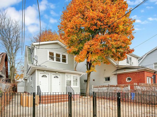 18805 Liberty Avenue , Saint Albans, NY 11412