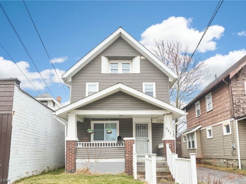 885 Brown Street, Akron, OH 44311 Photo 2