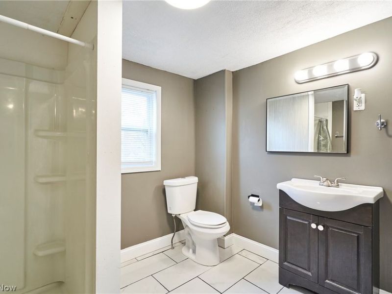 885 Brown Street, Akron, OH 44311 Photo 20