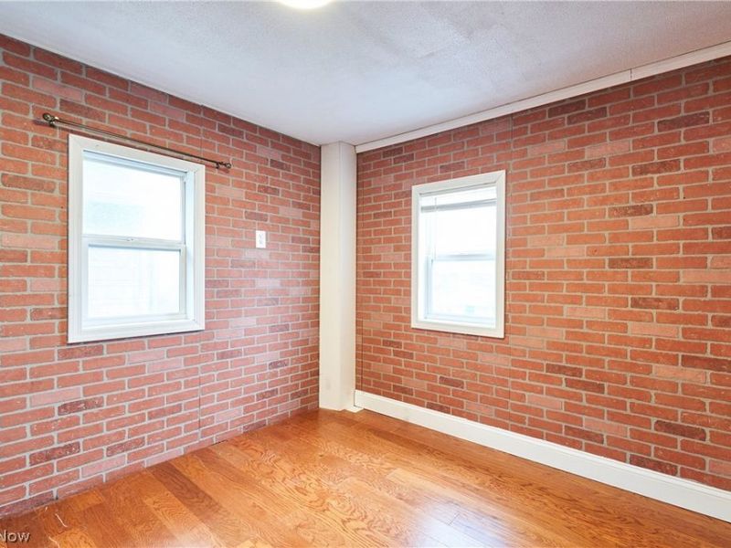 885 Brown Street, Akron, OH 44311 Photo 22