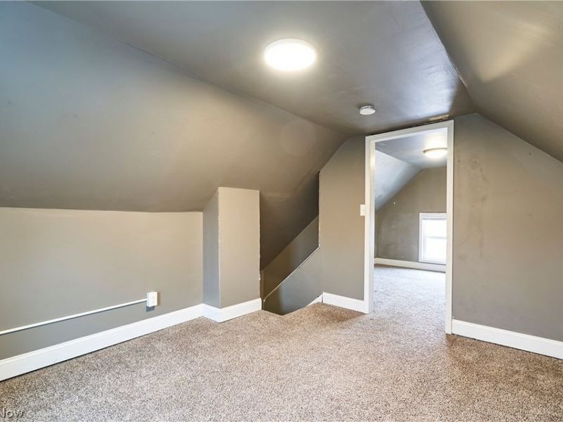 885 Brown Street, Akron, OH 44311 Photo 23