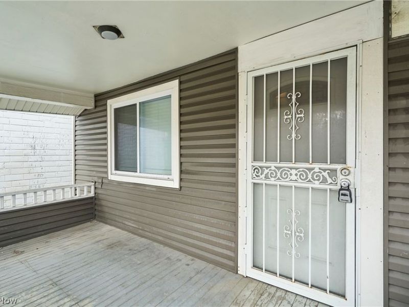 885 Brown Street, Akron, OH 44311 Photo 6