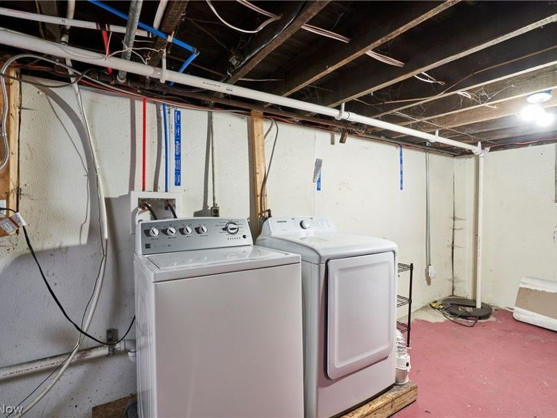 885 Brown Street, Akron, OH 44311 Photo 7