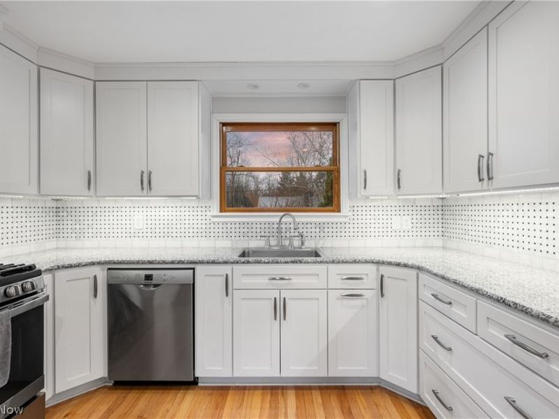 800 Emerson Avenue NW, North Canton, OH 44720 Photo 10