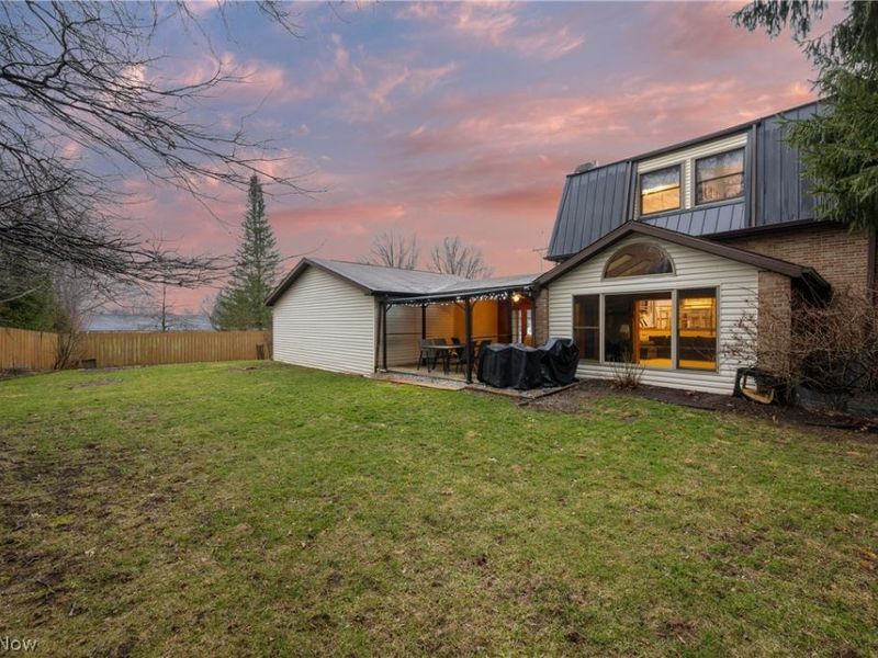 800 Emerson Avenue NW, North Canton, OH 44720 Photo 4