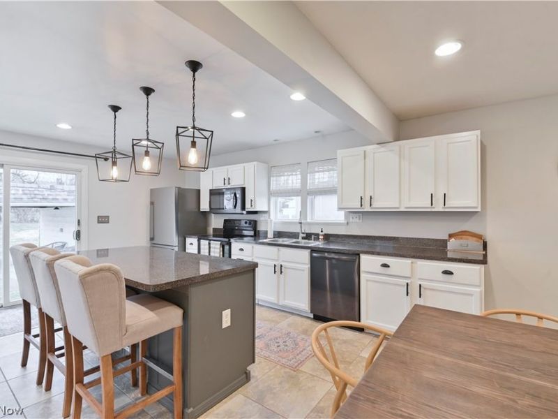 5317 Karen Isle Drive, Willoughby, OH 44094 Photo 6