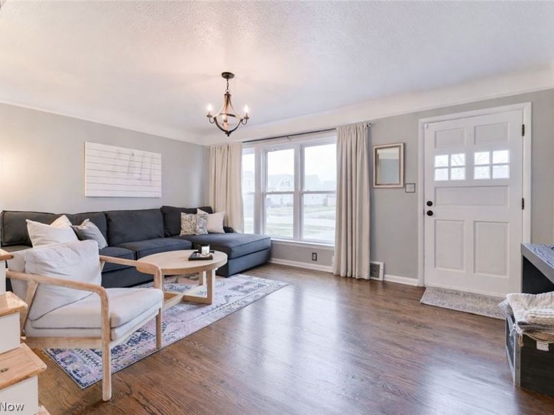 5317 Karen Isle Drive, Willoughby, OH 44094 Photo 7