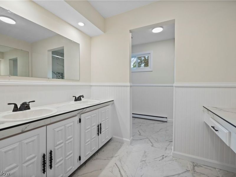 621 Van Oaks Drive, Amherst, OH 44001 Photo 14