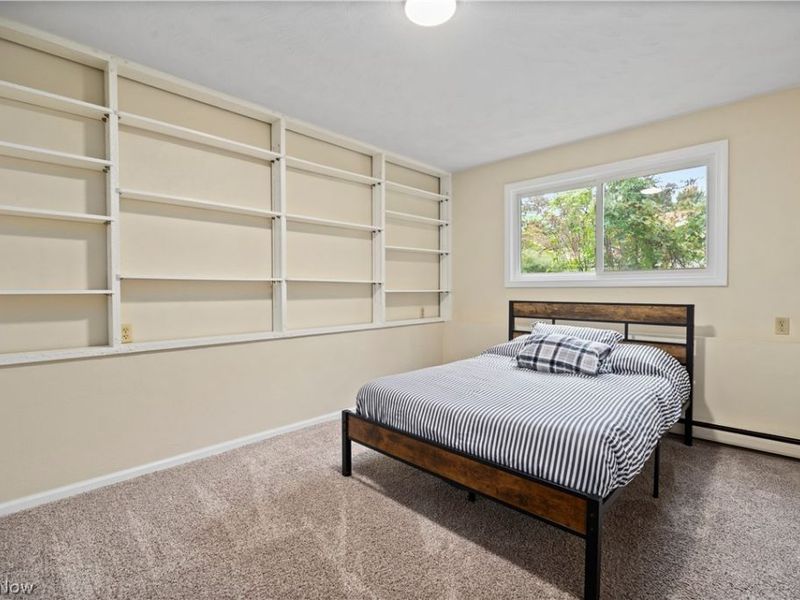 621 Van Oaks Drive, Amherst, OH 44001 Photo 24