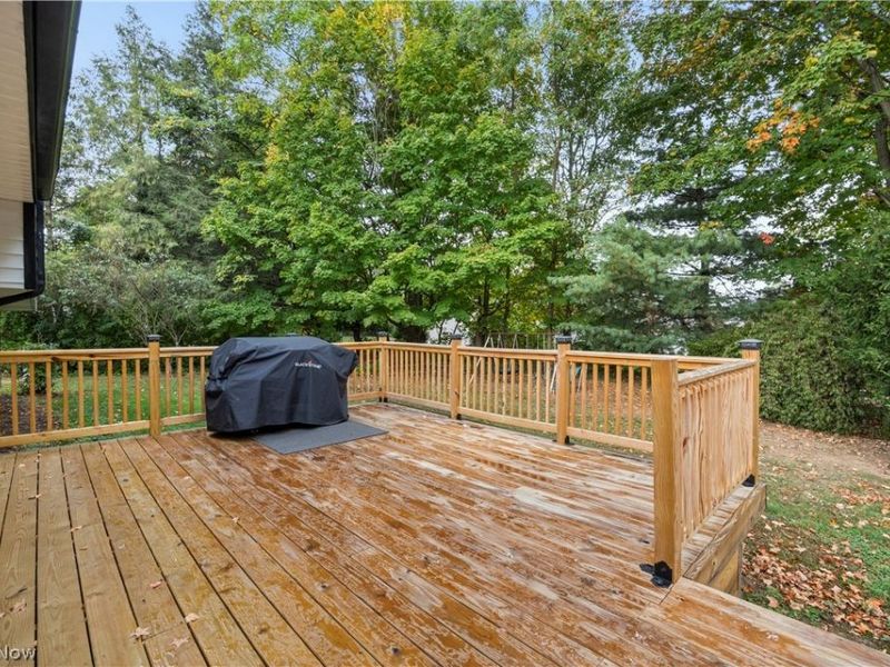 621 Van Oaks Drive, Amherst, OH 44001 Photo 31