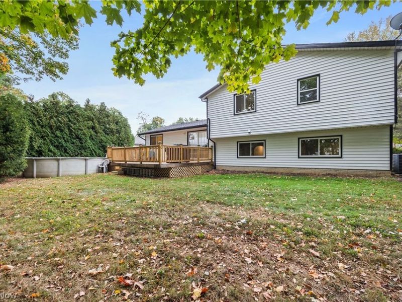 621 Van Oaks Drive, Amherst, OH 44001 Photo 36