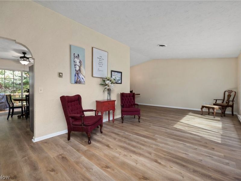 621 Van Oaks Drive, Amherst, OH 44001 Photo 6