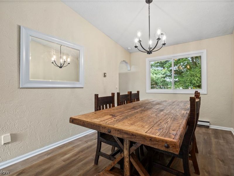 621 Van Oaks Drive, Amherst, OH 44001 Photo 8