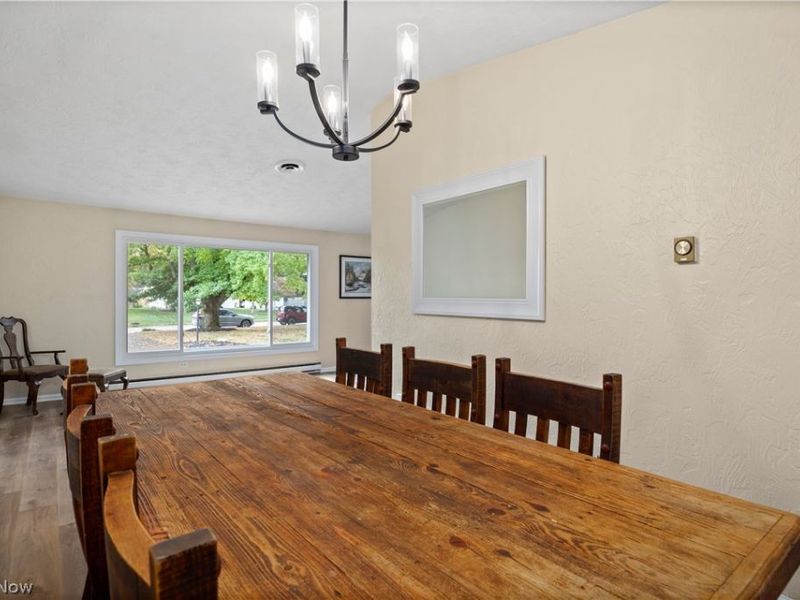 621 Van Oaks Drive, Amherst, OH 44001 Photo 9