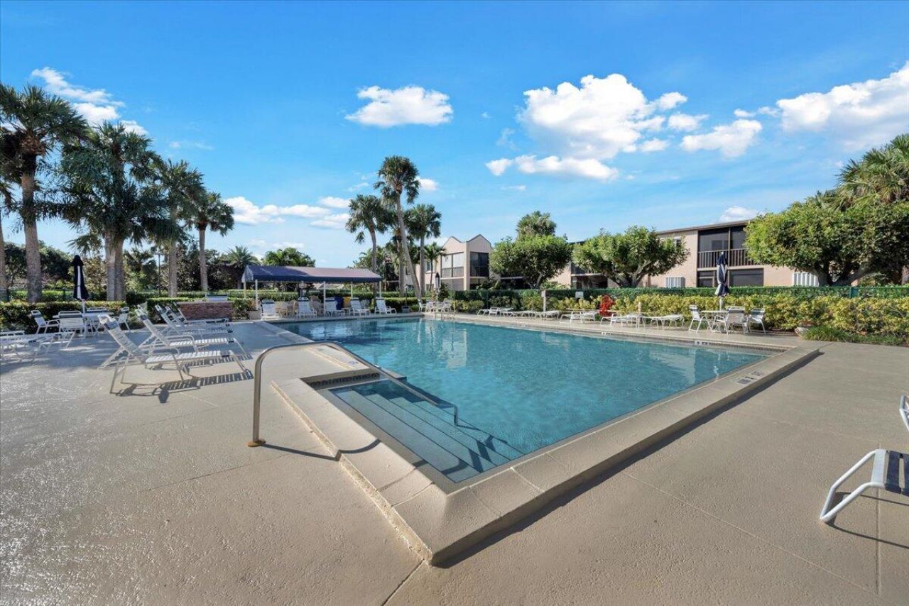 275 Palm Avenue, Unit B304, Jupiter, FL 33477 Photo