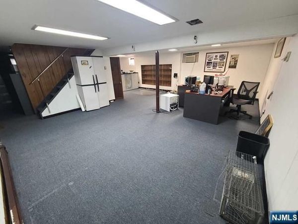 36 Farview Terrace, PARAMUS, NJ 07652