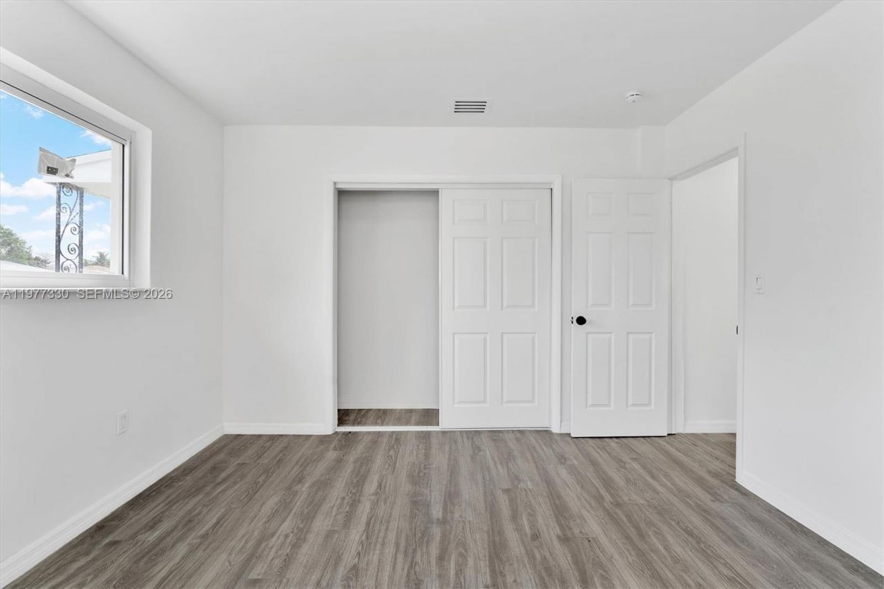 1061 NW 108 Ter , Miami, FL 33168 Photo