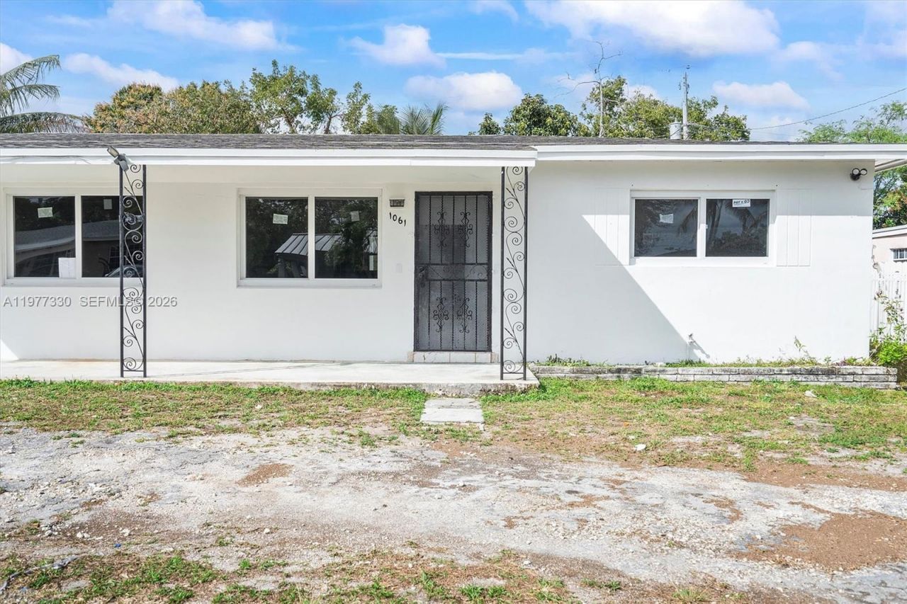 1061 NW 108 Ter , Miami, FL 33168 Photo