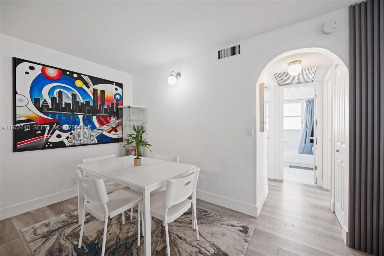 835 Twin Lakes Dr , Unit 30-C, Coral Springs, FL 33071 Photo