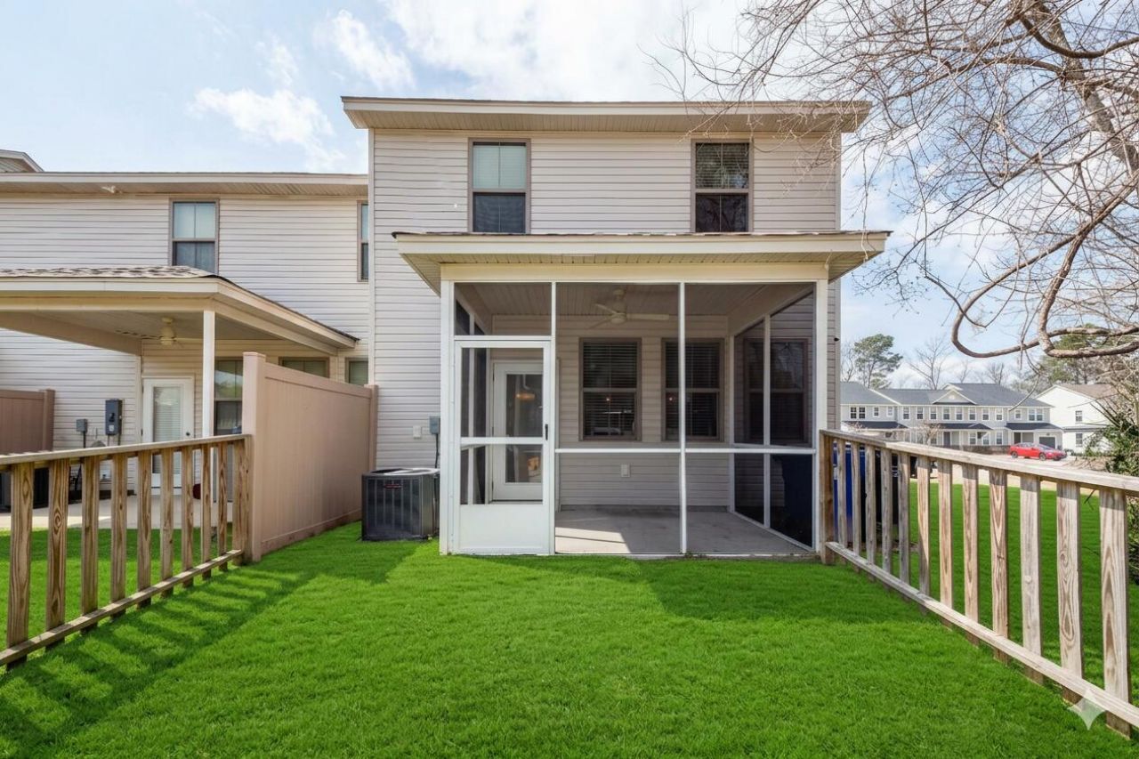 7774 Park Gate Drive Photo 37