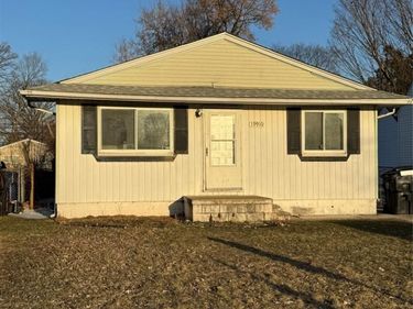19910 Seminole, Redford Twp, MI 48240