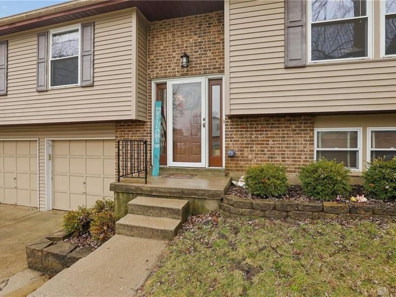 2324 Arrow Ridge Court, Miamisburg, OH 45342 Photo 3